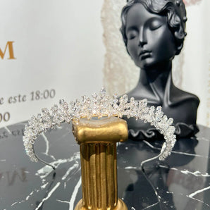 Diadema Francese, zirconii cubice, placată aur alb, elemente Swarovski GLAMADEA