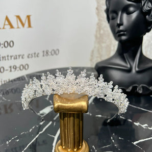 Diadema Iolanda, zirconii cubice, placată aur alb, elemente Swarovski GLAMADEA