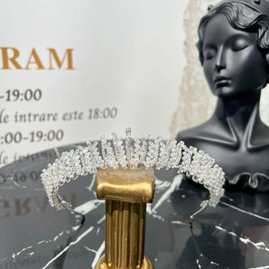 Diadema Nadia, zirconii cubice, placată aur alb, elemente Swarovski GLAMADEA